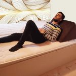 پشتی مثلثی برای تکیه دادن در سایت - https://uniquehome.ir